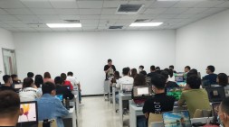 力量必須從自己身上尋找，你終究會發現:你是真正的強者